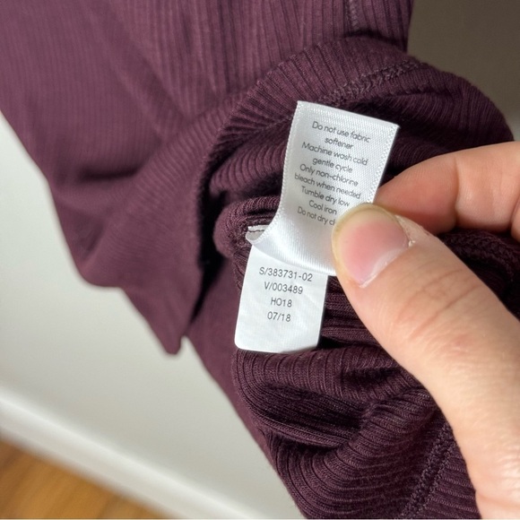 Athleta Essence Ribbed Layering Tank Burgundy - Picture 10 of 10
